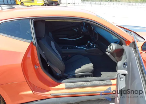 2020 Chevrolet Camaro Rwd 1Lt z USA, uszkodzony, nr VIN 1G1FB1RS7L0141398